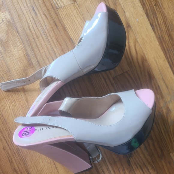 Platform heel shoe - Picture 4 of 4